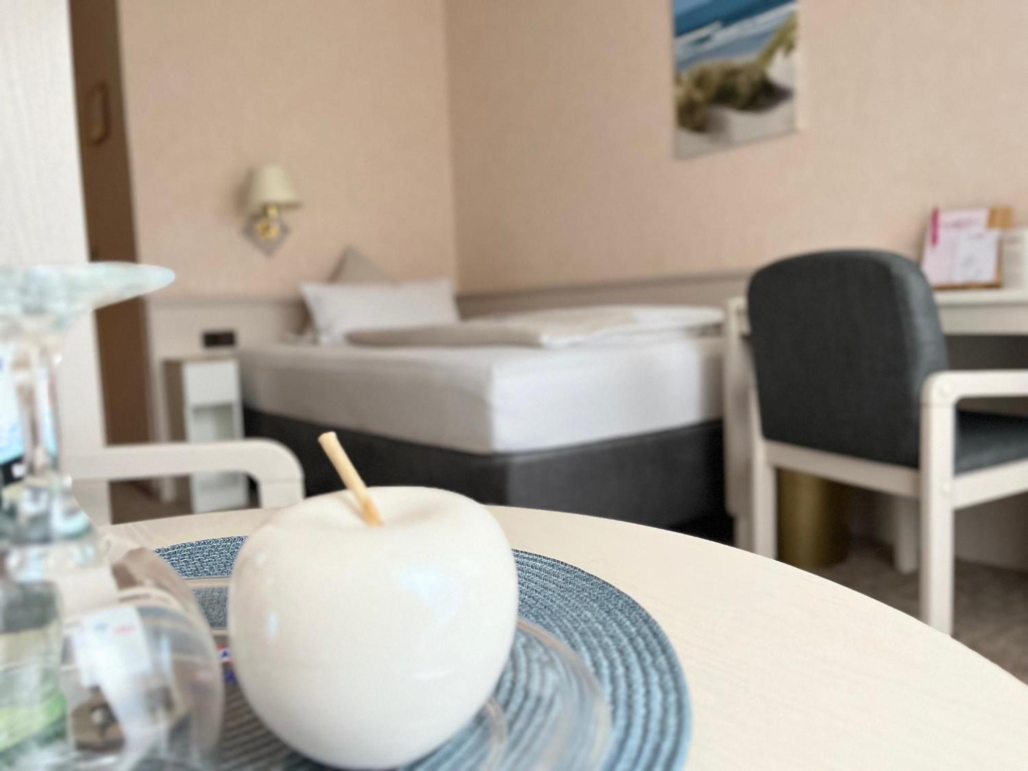 Hotel Zum Rosenteich バート・ツヴィッシェンアーン エクステリア 写真