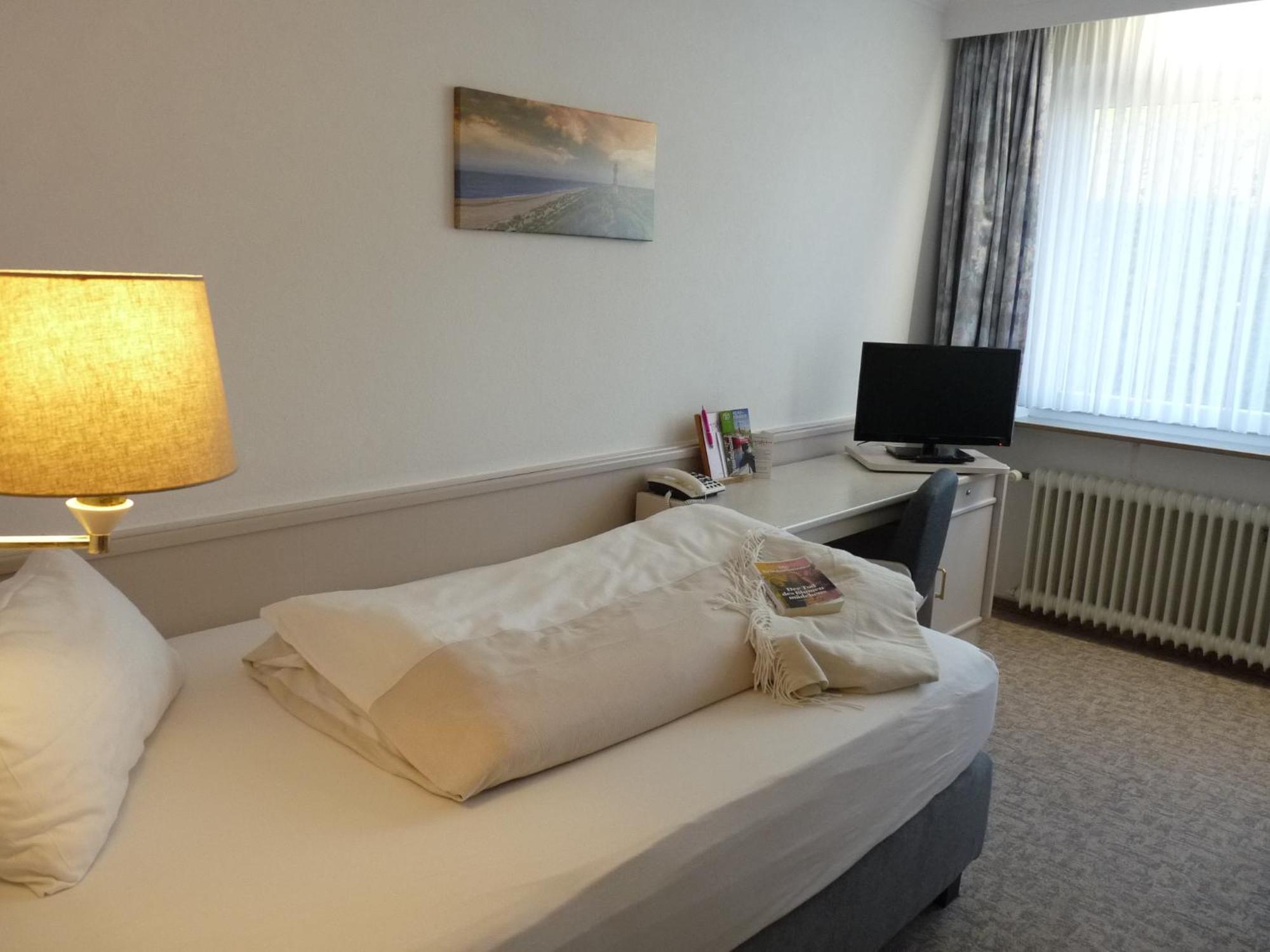 Hotel Zum Rosenteich バート・ツヴィッシェンアーン エクステリア 写真