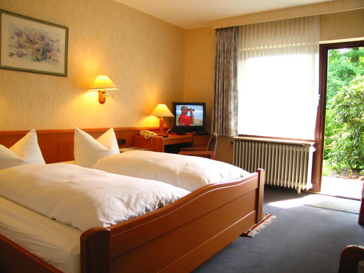 Hotel Zum Rosenteich バート・ツヴィッシェンアーン エクステリア 写真